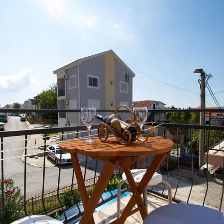 Belane Apartments Tivat Eksteriør bilde