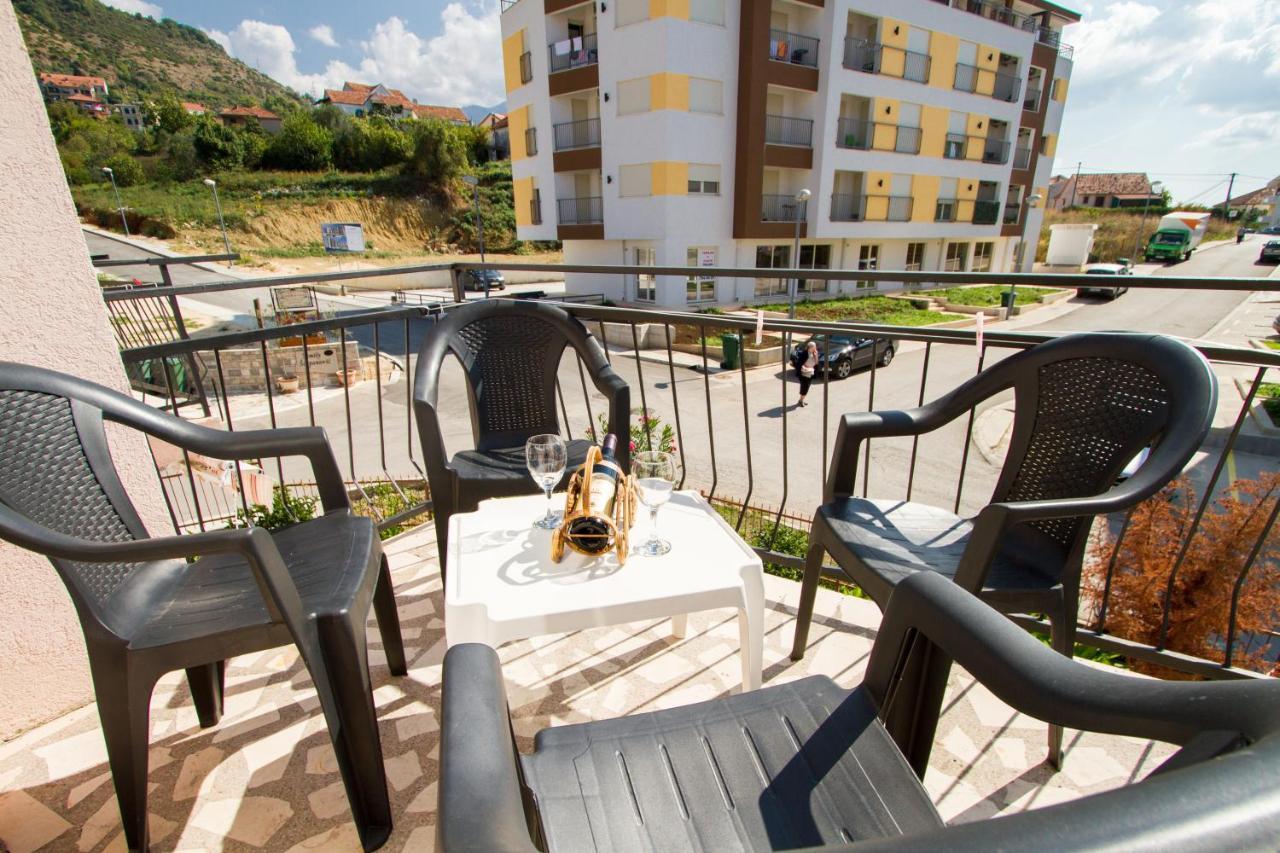 Belane Apartments Tivat Eksteriør bilde