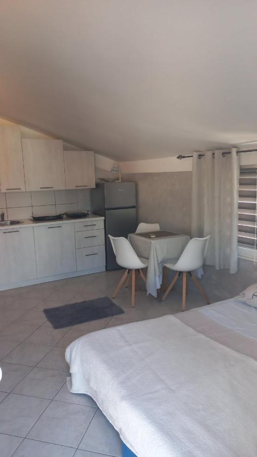 Belane Apartments Tivat Eksteriør bilde
