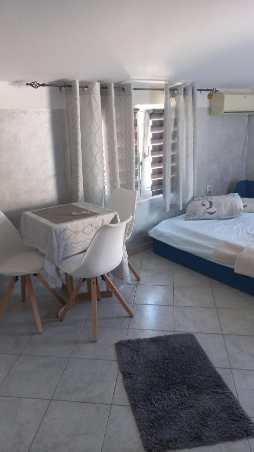 Belane Apartments Tivat Eksteriør bilde